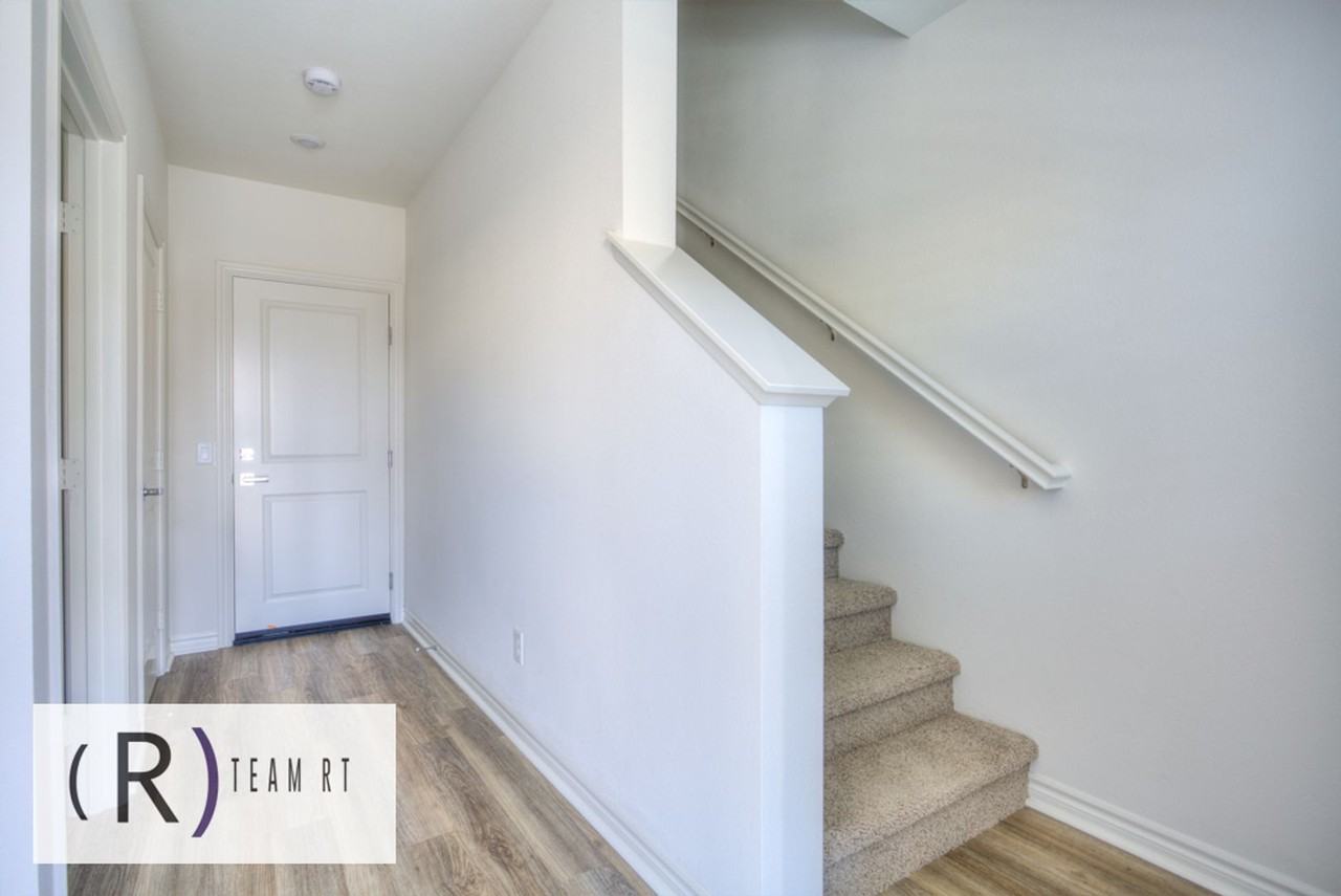 11454 Artesia Blvd - Photo 4 of 43