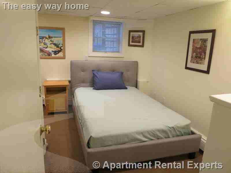 25 Lambert St #B - Photo 7 of 18