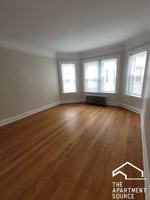 featured image of 1922 West Morse Avenue #3N