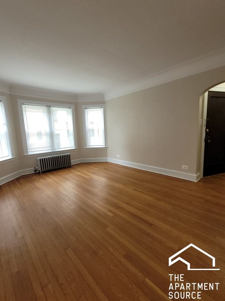 1922 W Morse Ave #2N - Photo 5 of 12