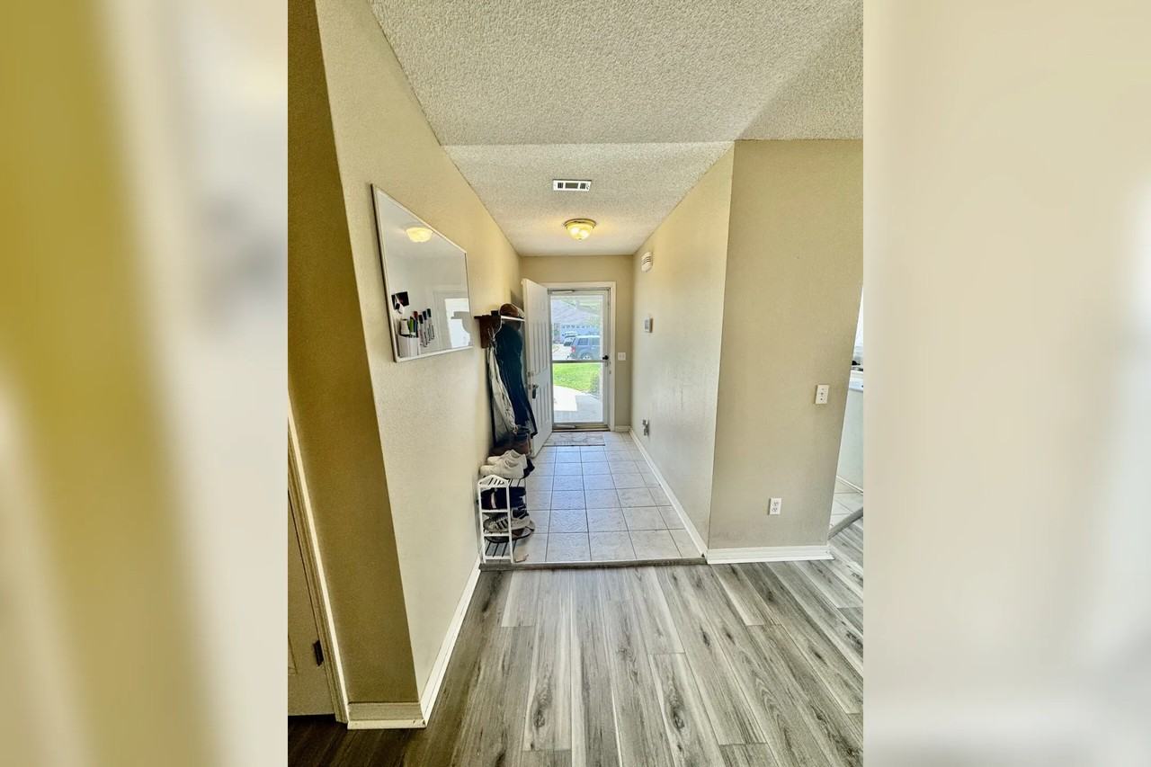 9128 Sebring Dr - Photo 2 of 25