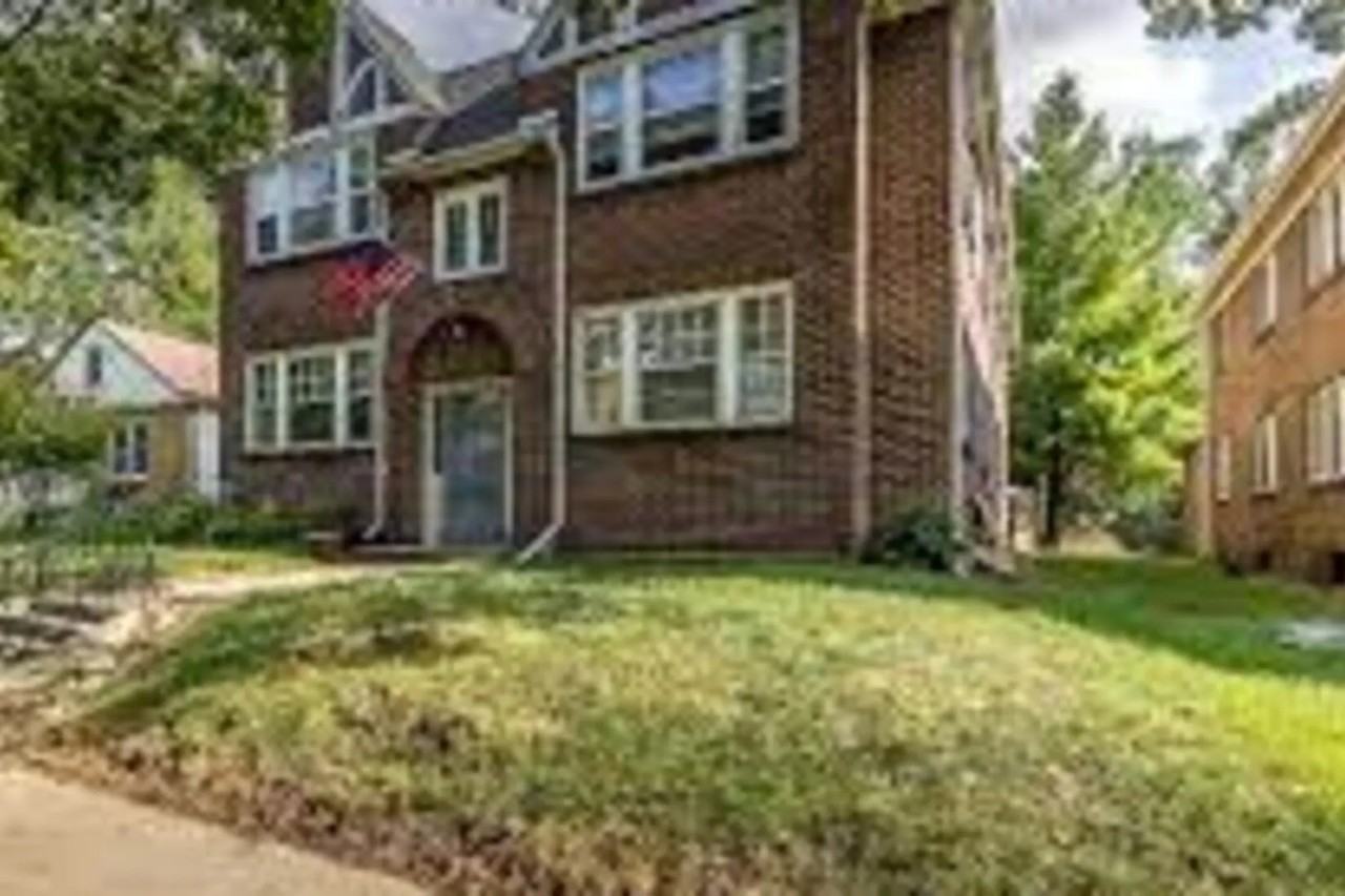 2410 Benderwirt Ave Apt 1 - Photo 2 of 2