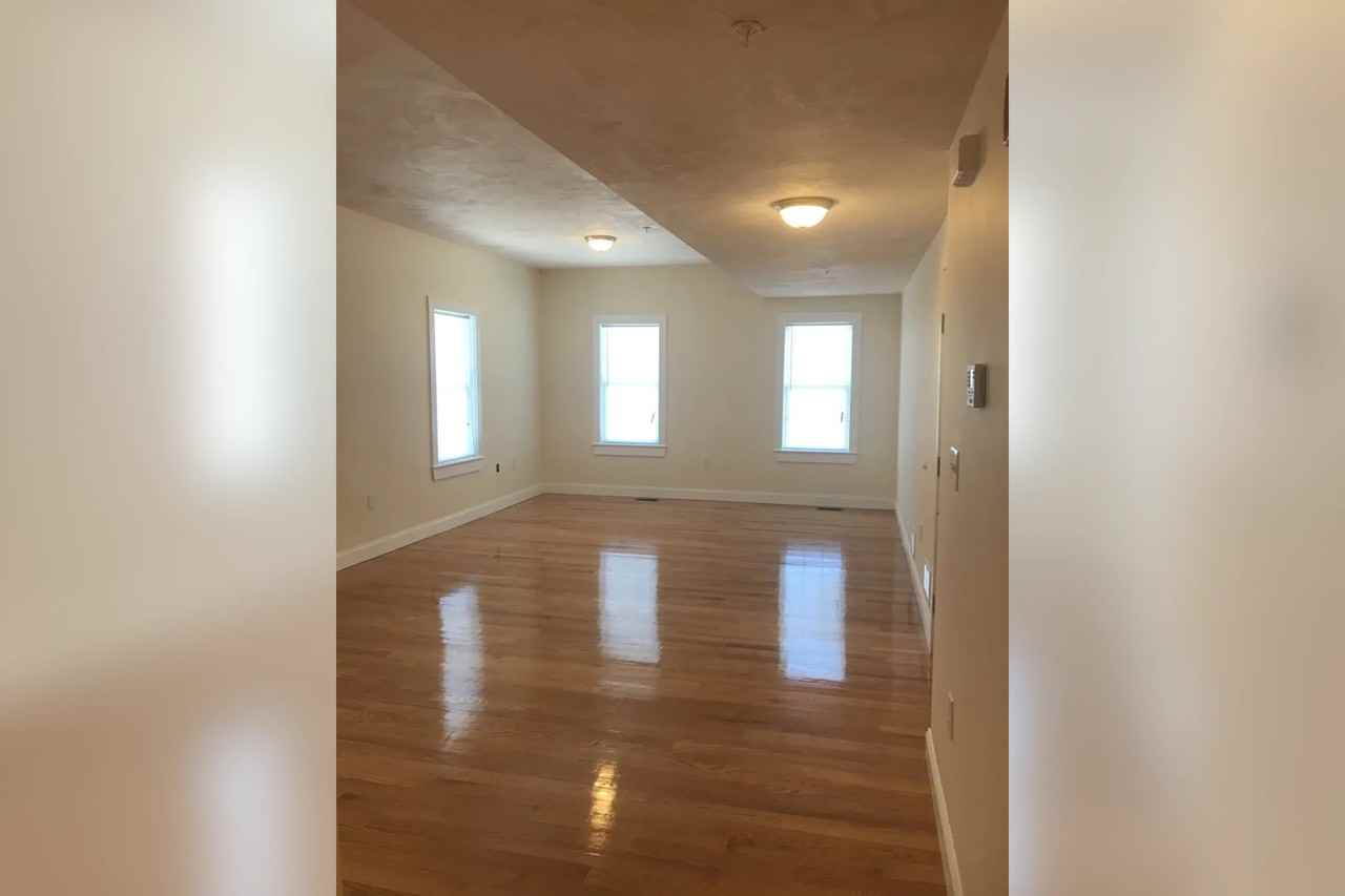 17 3rd Ave Unit 2 - Photo 3 of 10