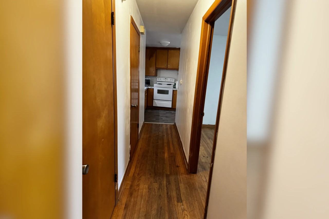 207 N Stark St Unit 209 - Photo 3 of 11