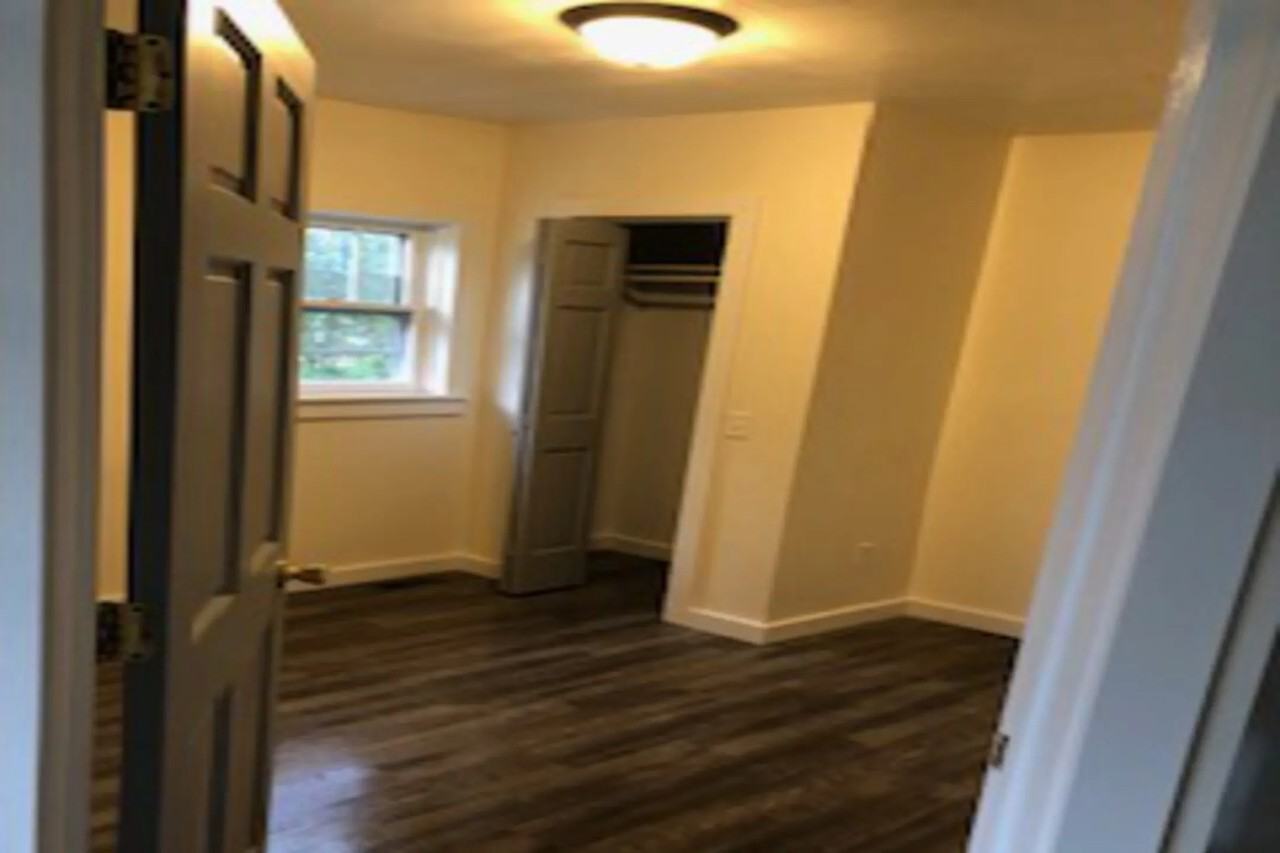 704 Milwaukee Rd Apt 3 - Photo 2 of 14