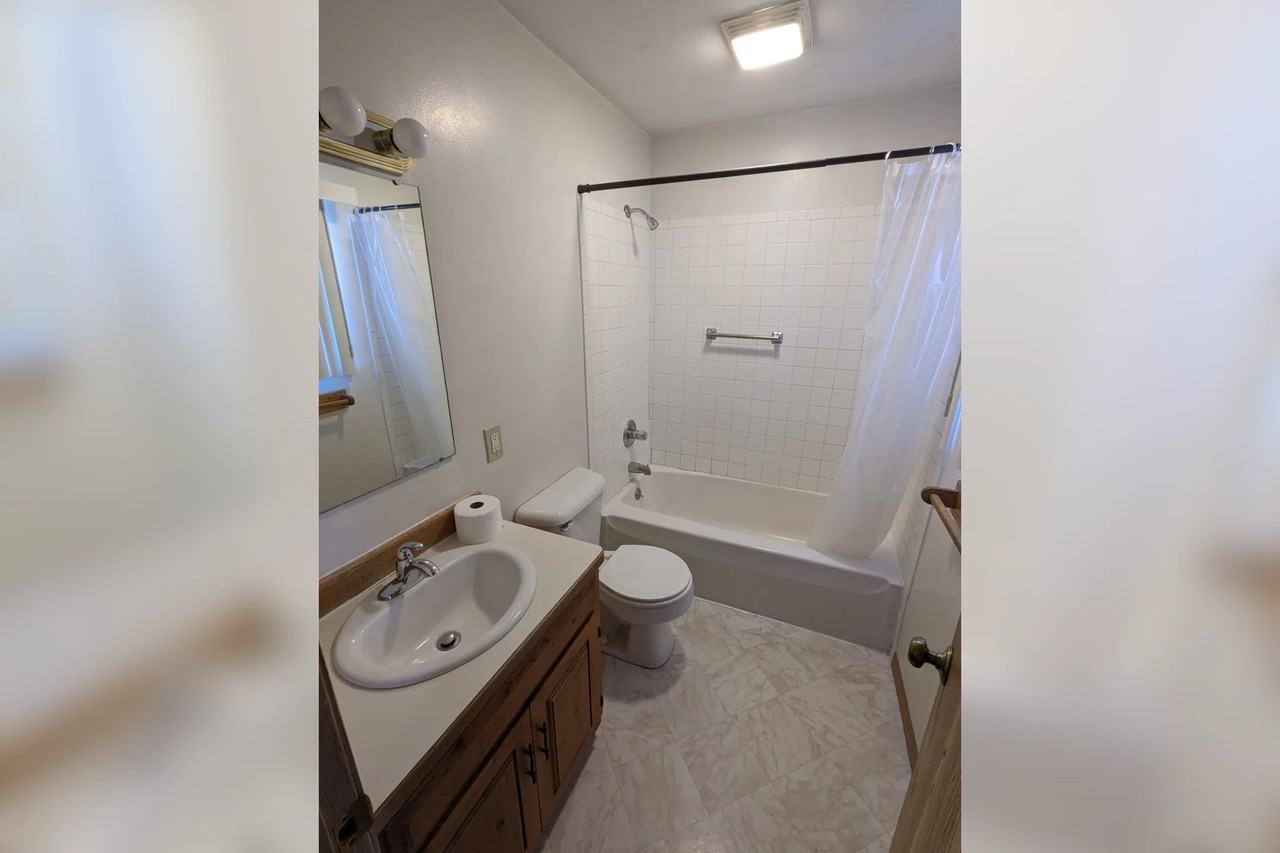 400 Quarter St - Photo 3 of 11