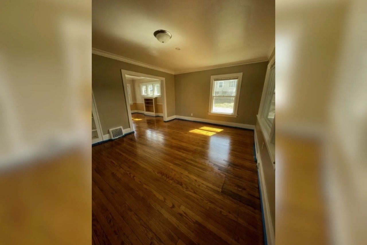 2301 B Ave Ne - Photo 3 of 4