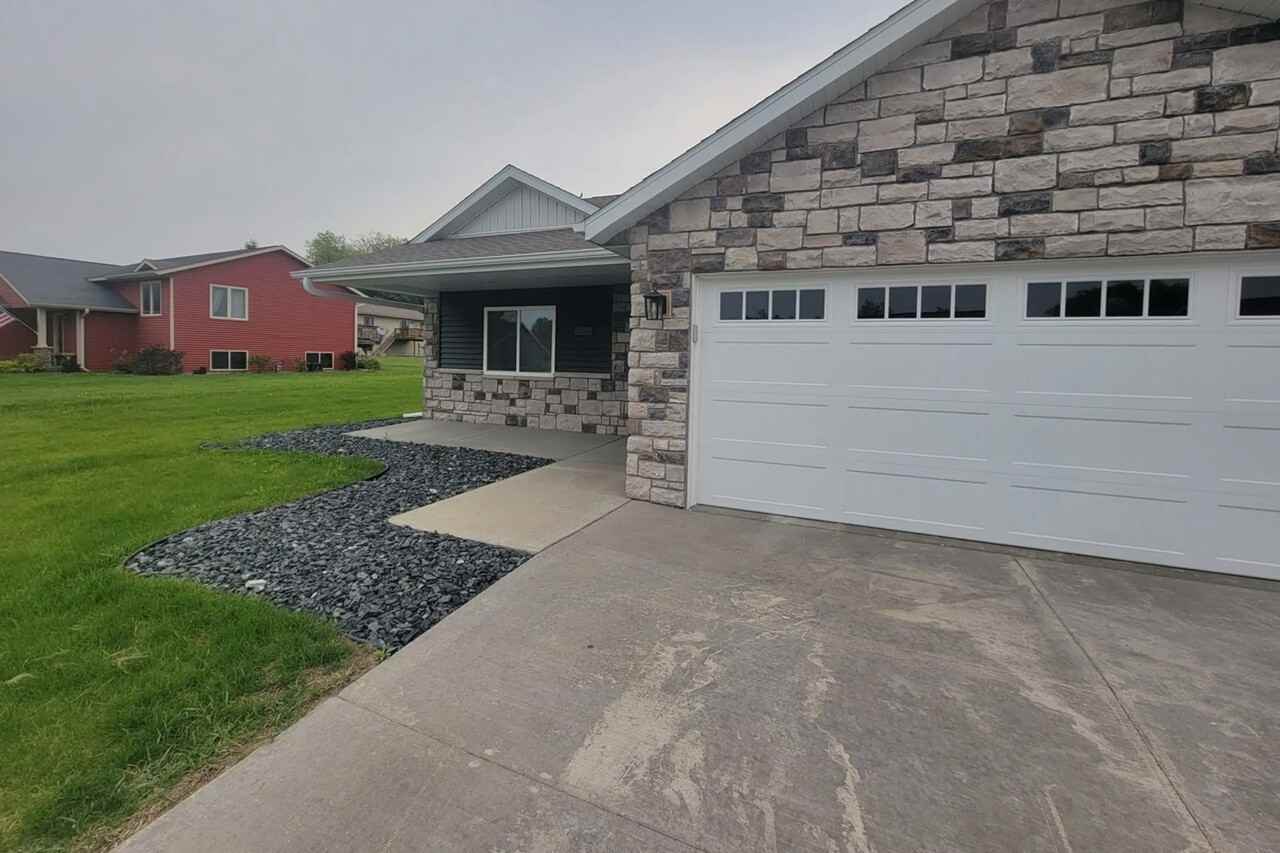 2622 Ridgewood St - Photo 3 of 13