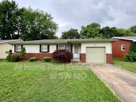 2027 S Kentwood Ave - Photo 1 of 1