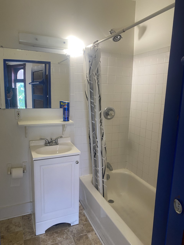 2834 N Calvert St #2F - Photo 3 of 8