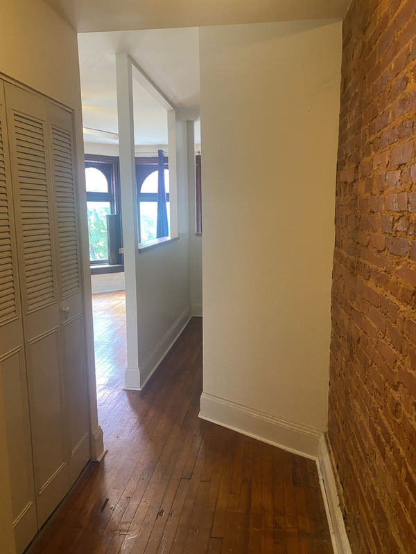 2834 N Calvert St #2F - Photo 4 of 8