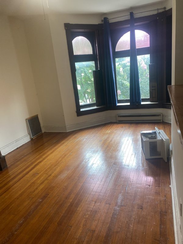 2834 N Calvert St #2F - Photo 7 of 8