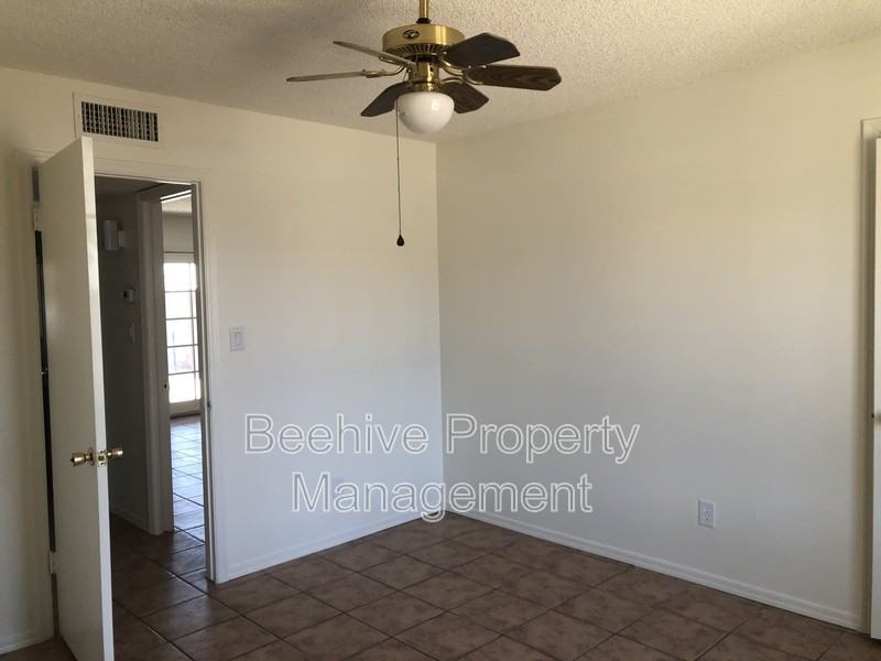 4022 E Pecan Rd - Photo 7 of 15