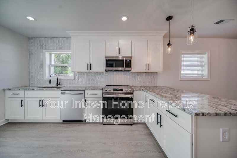 1047 Grant Way Se - Photo 7 of 32