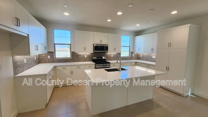 35944 Randall Ln - Photo 5 of 37