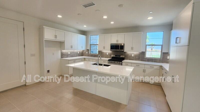 35944 Randall Ln - Photo 6 of 37