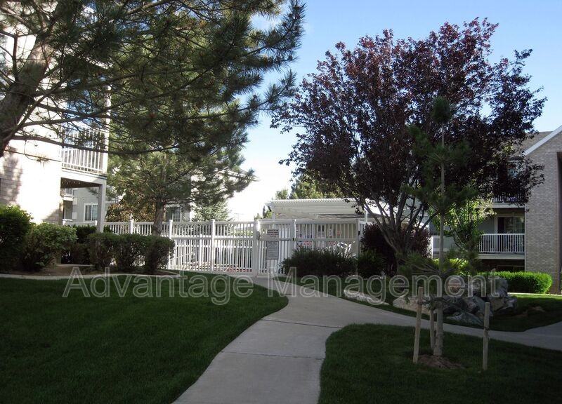 1268 Wn St. #LAU - Photo 3 of 4