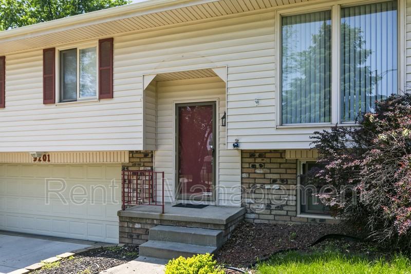 9201 Park View Blvd - Photo 2 of 26