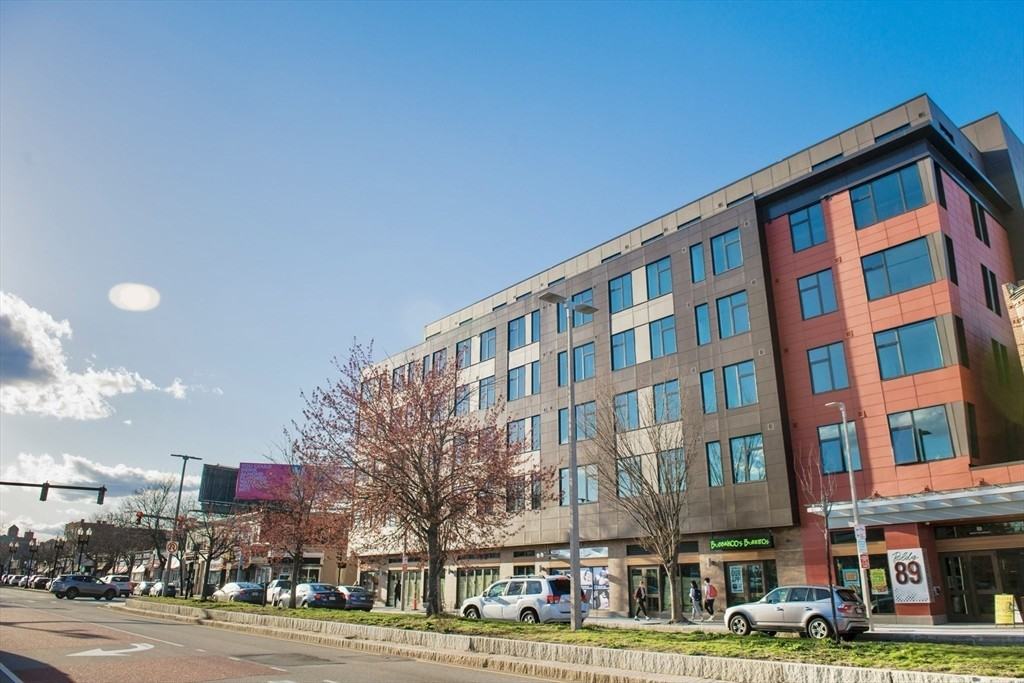 89 Brighton Ave #309