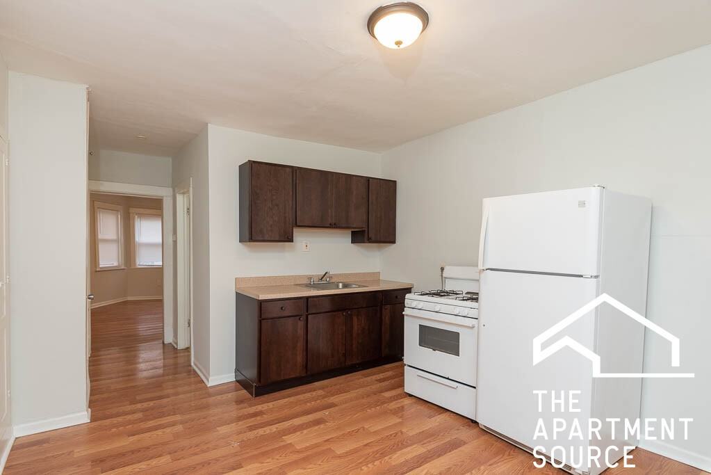 2026 N Kedvale Ave #G - Photo 5 of 22