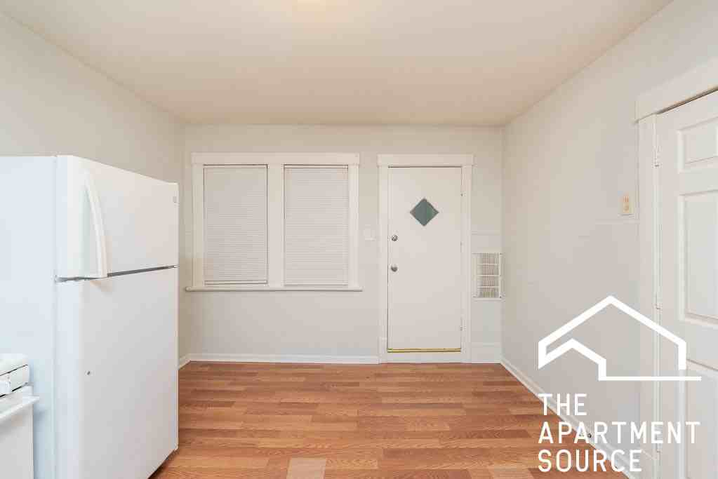 2026 N Kedvale Ave #G - Photo 7 of 22