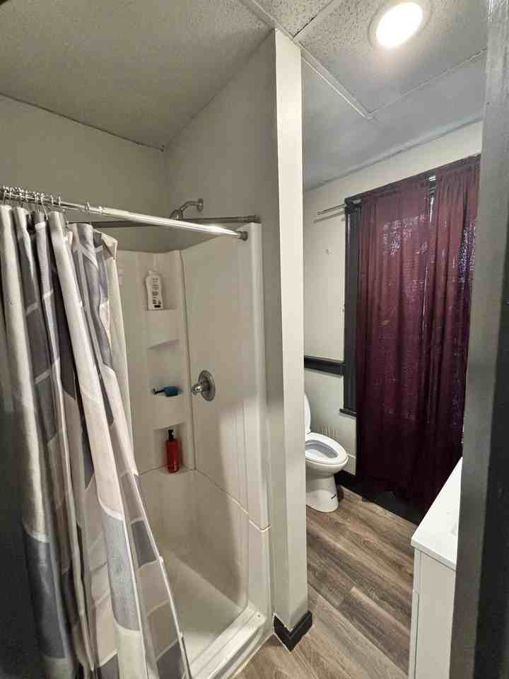 25 South Ann Street - Photo 3 of 31