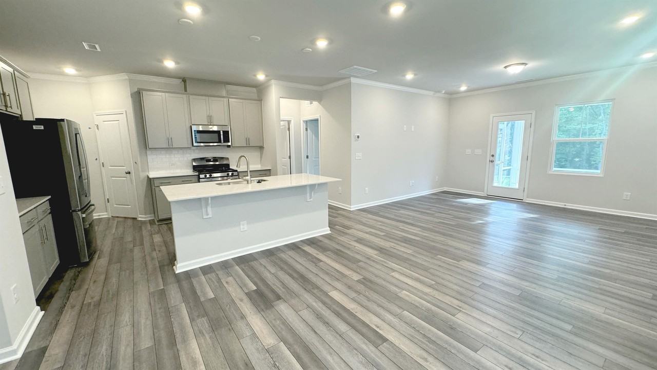 125 Red Robin Rd #1 - Photo 5 of 23