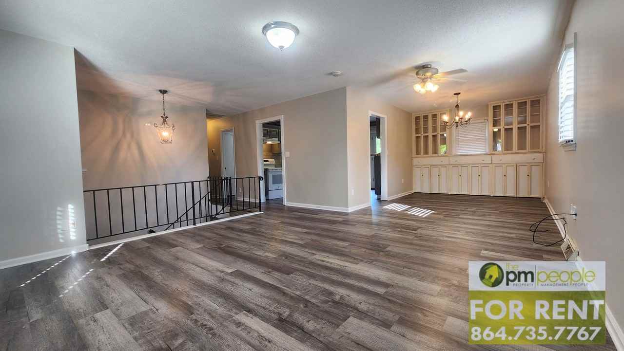 304 Lavonne Ave - Photo 5 of 18