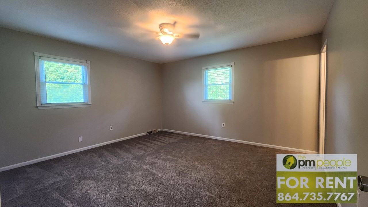 304 Lavonne Ave - Photo 6 of 18