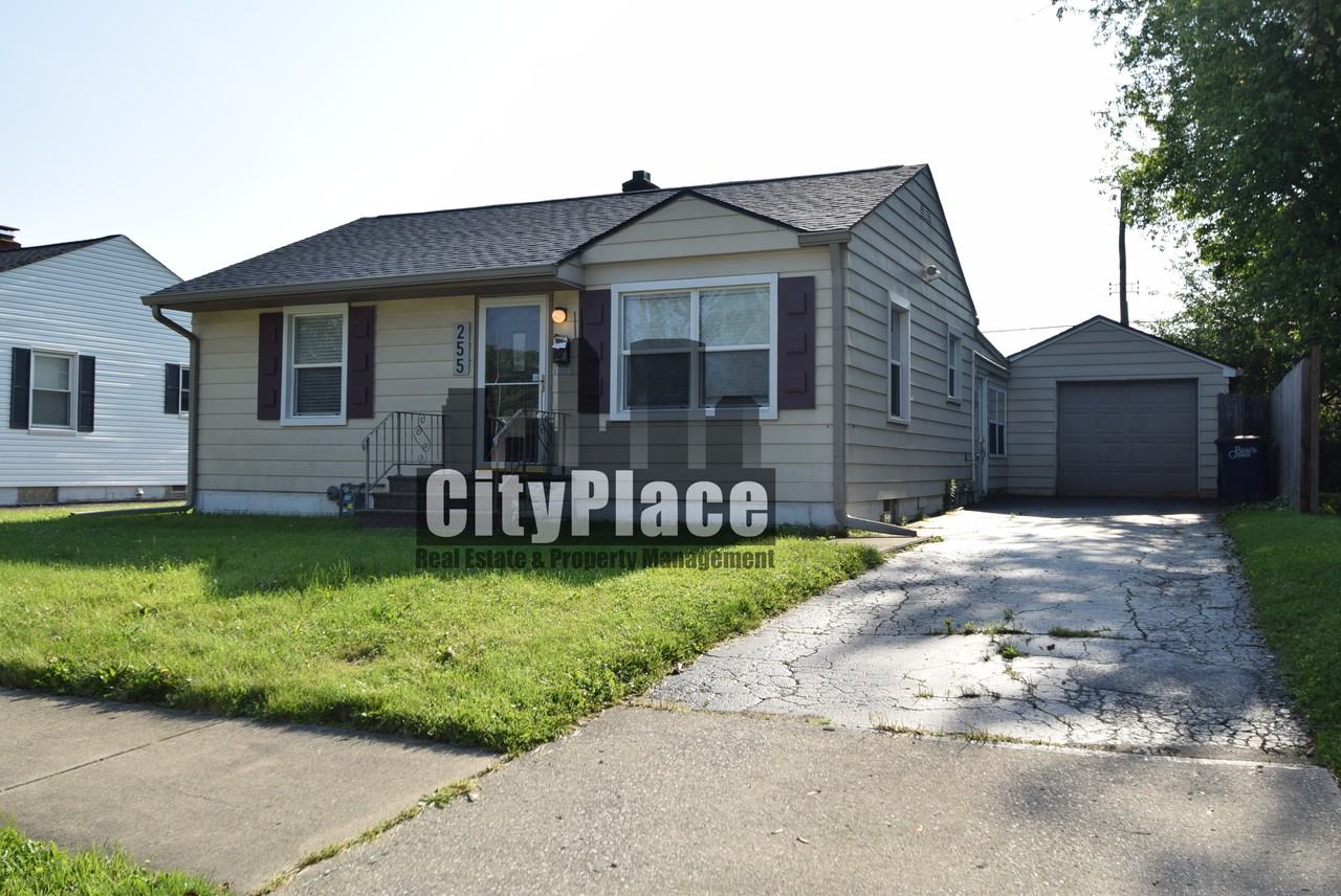 255 S 9th Ave - Photo 3 of 17