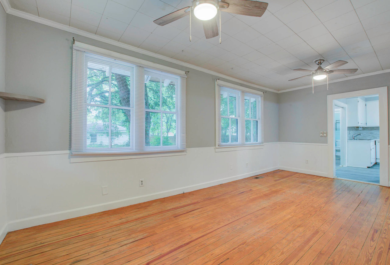 1839 Elsey Dr - Photo 3 of 14