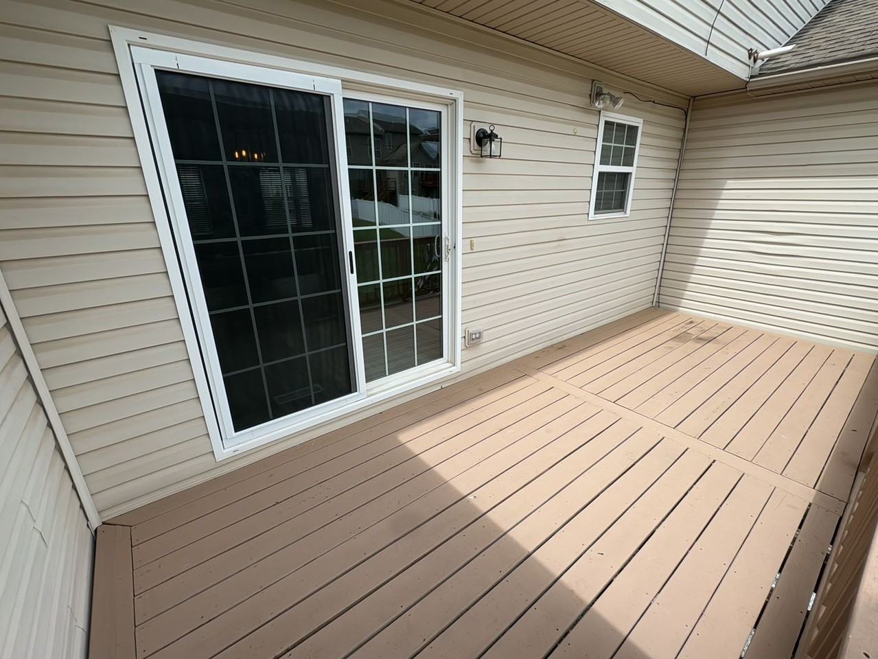 450 Fisher Dr - Photo 4 of 15