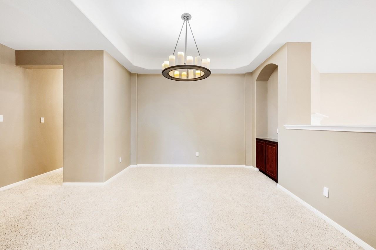 4005 Mirador Cv - Photo 3 of 35