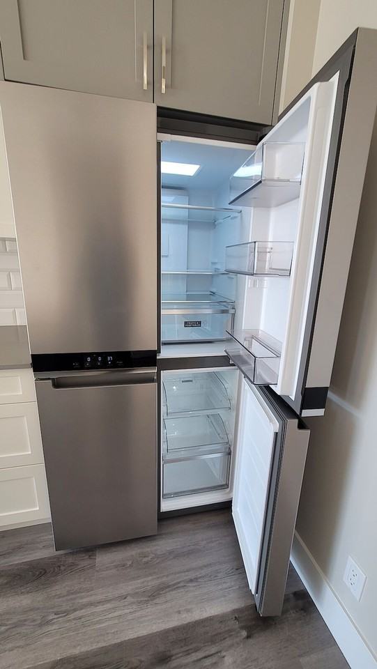 1702 17 Avenue Southwest #209 - Photo 2 of 9