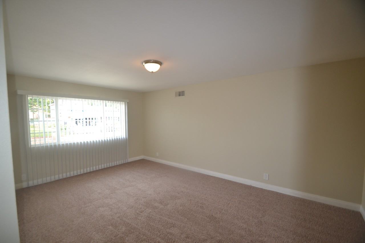 3138 E Levelglen Dr - Photo 2 of 18