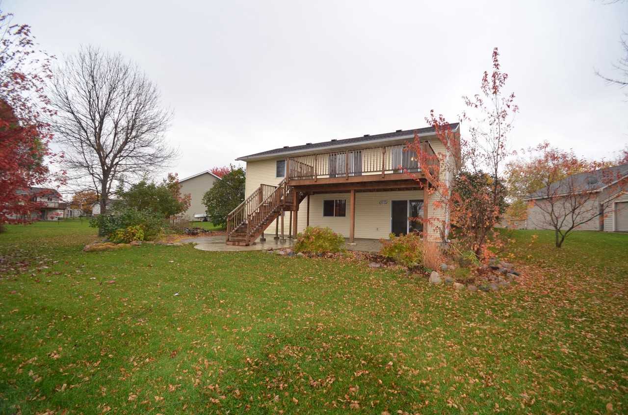 18737 Embry Ave - Photo 2 of 6