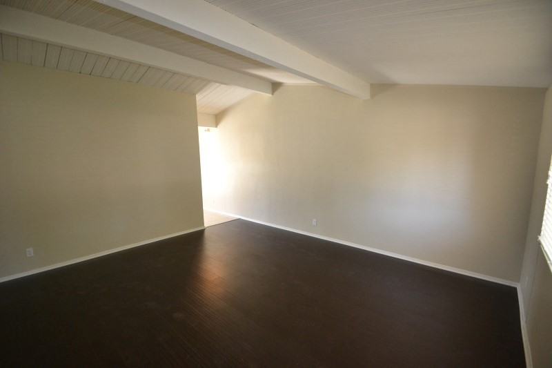 6485 Rexford Dr - Photo 3 of 11