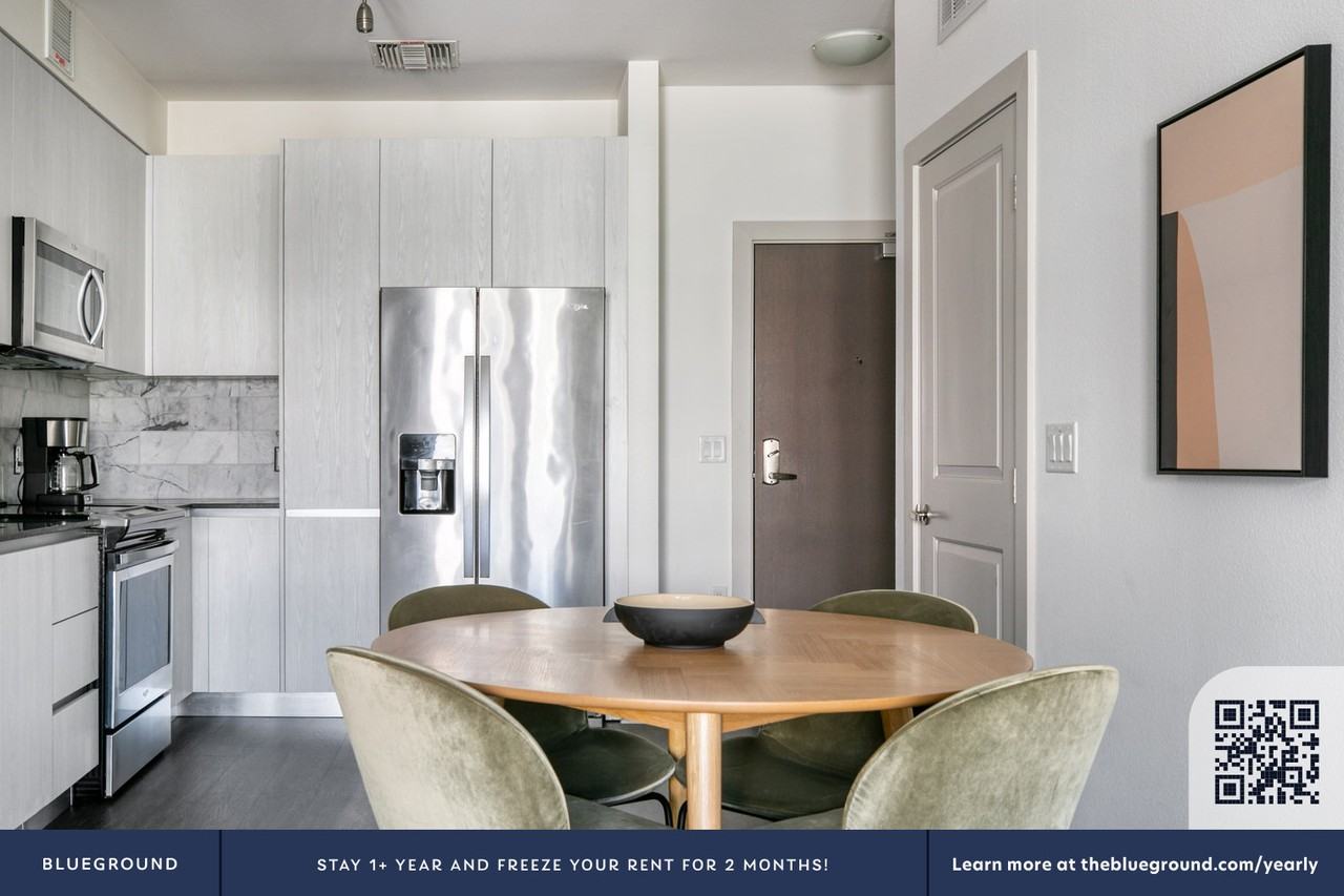 6161 Fairmount Ave #19 - Photo 7 of 36