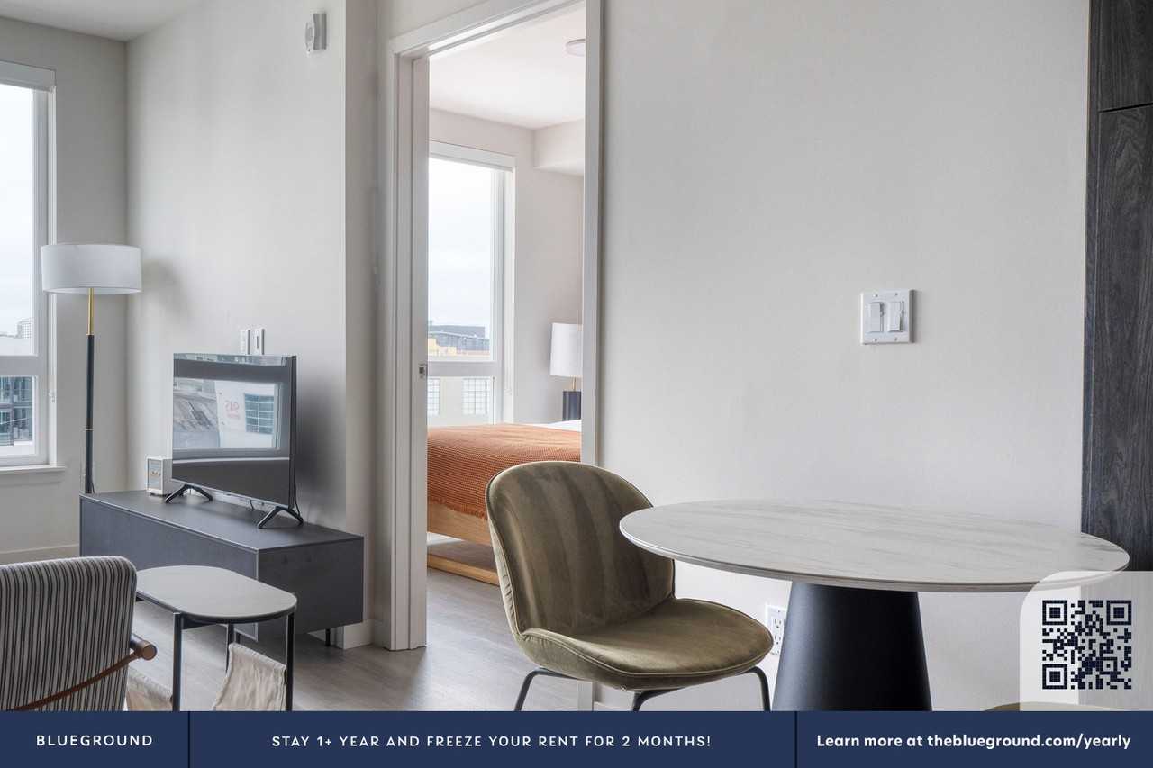 975 Bryant St #1424 - Photo 7 of 35