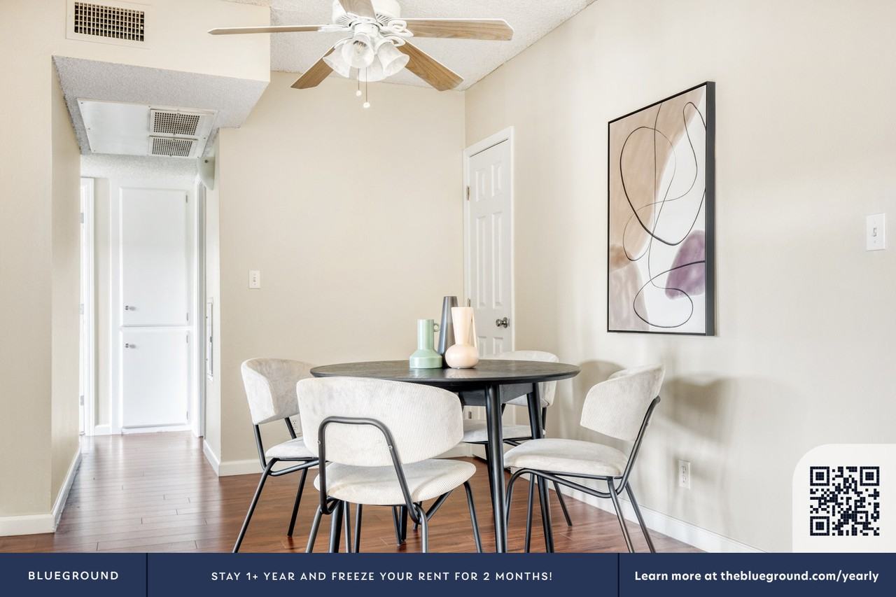 6110 Nevada Avenue - Photo 7 of 43