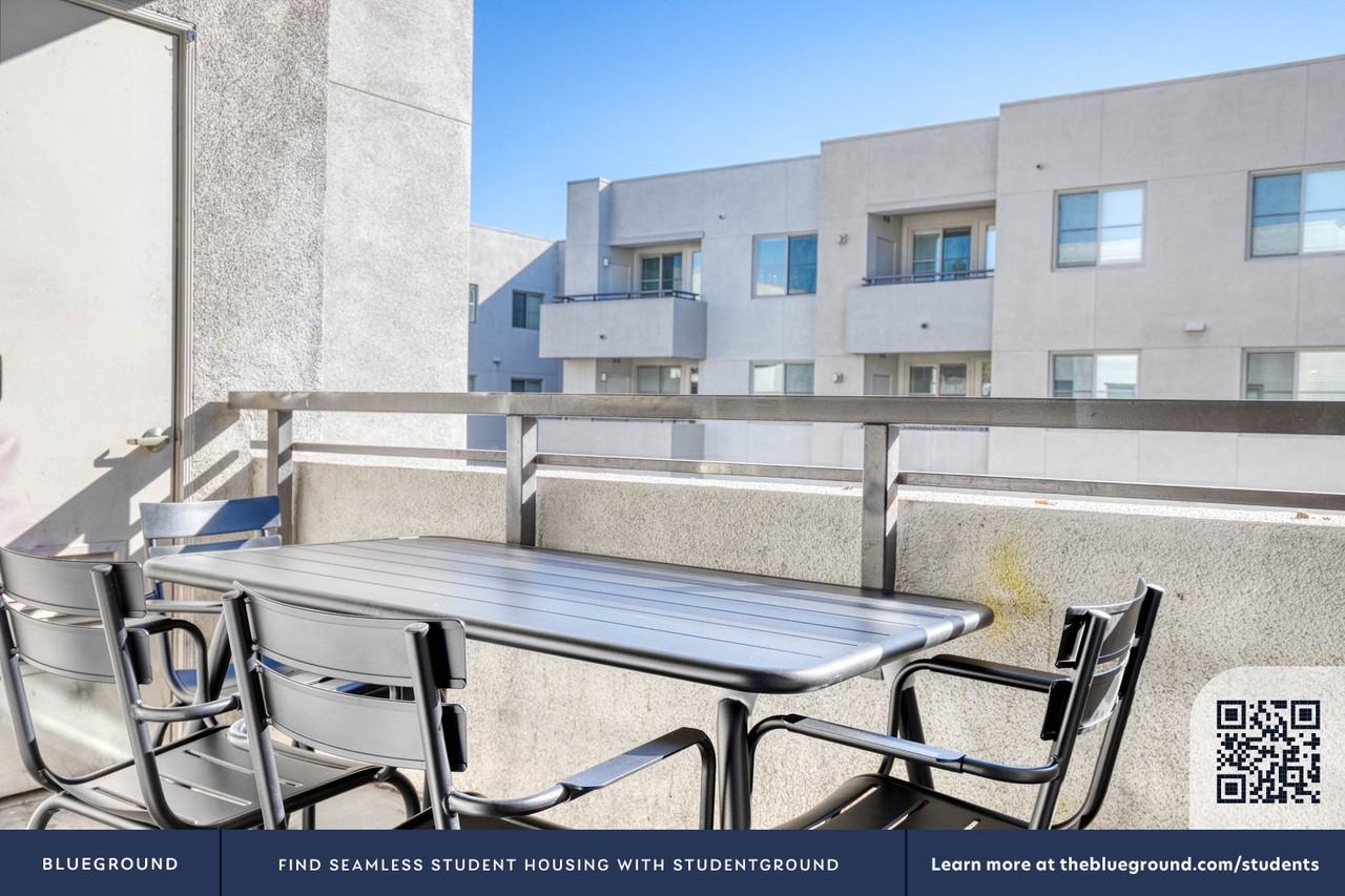 1724 North Highland Avenue - Photo 6 of 40