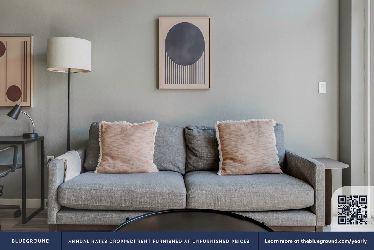 2323 Valley St #1717 - Photo 4 of 24