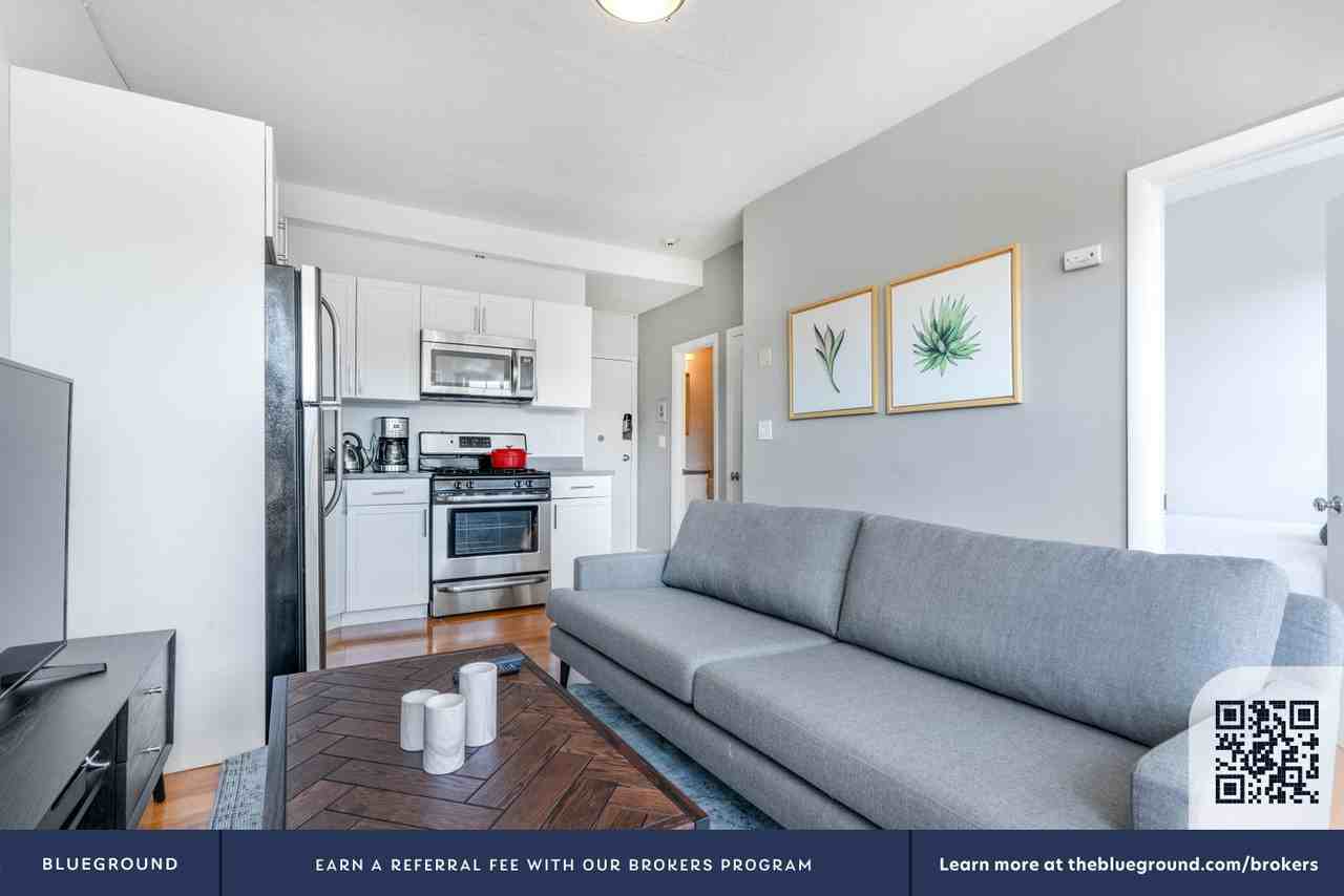 179 Saint Botolph Street - Photo 4 of 16