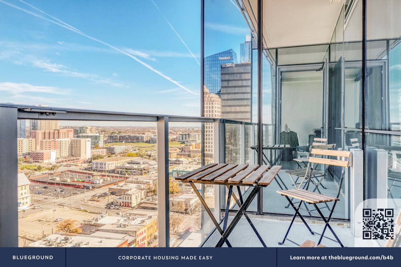 501 Brazos Street - Photo 6 of 44