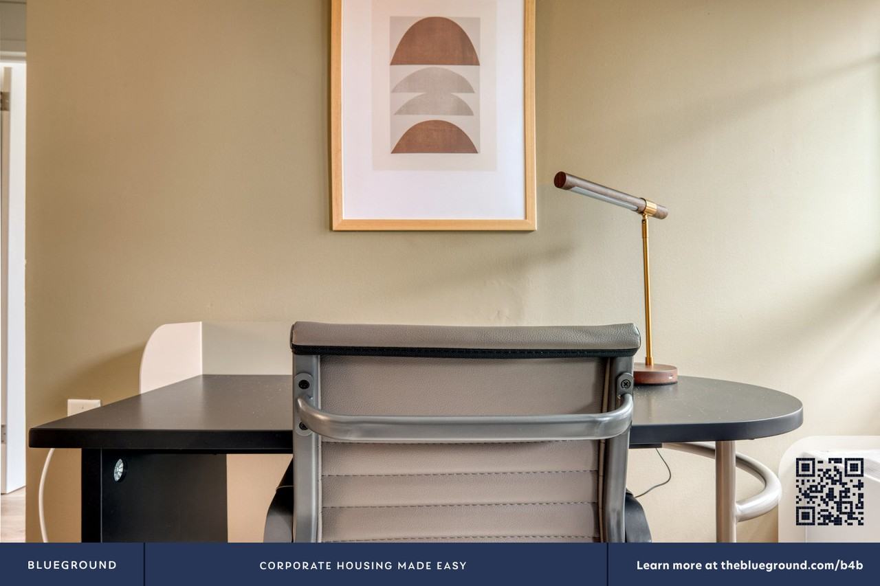 270 Babcock Street - Photo 5 of 24