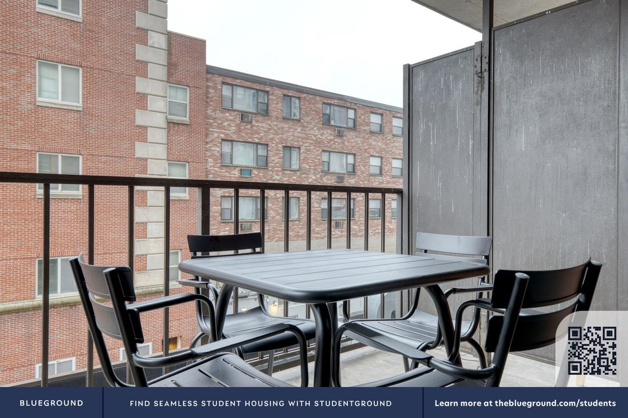 270 Babcock Street - Photo 6 of 24