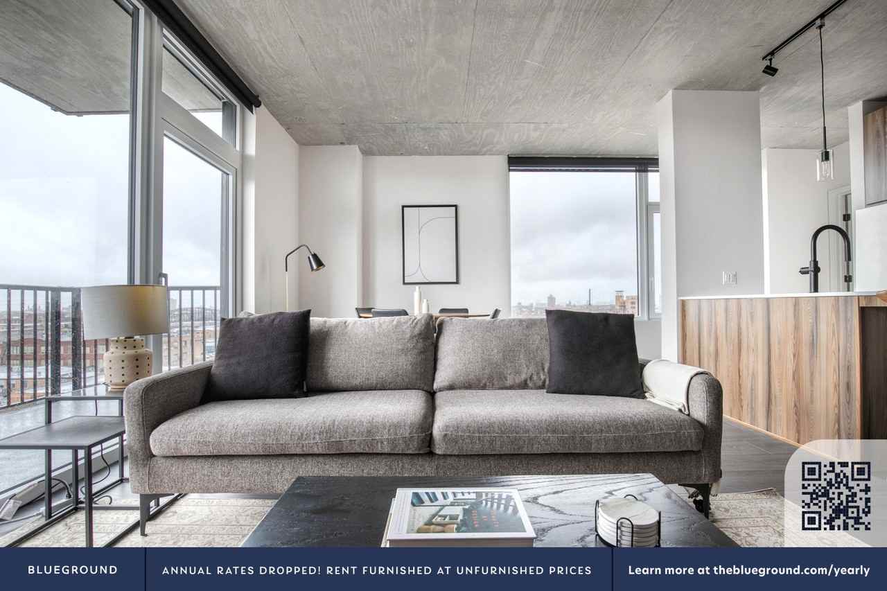 150 North Ashland Avenue - Photo 3 of 34