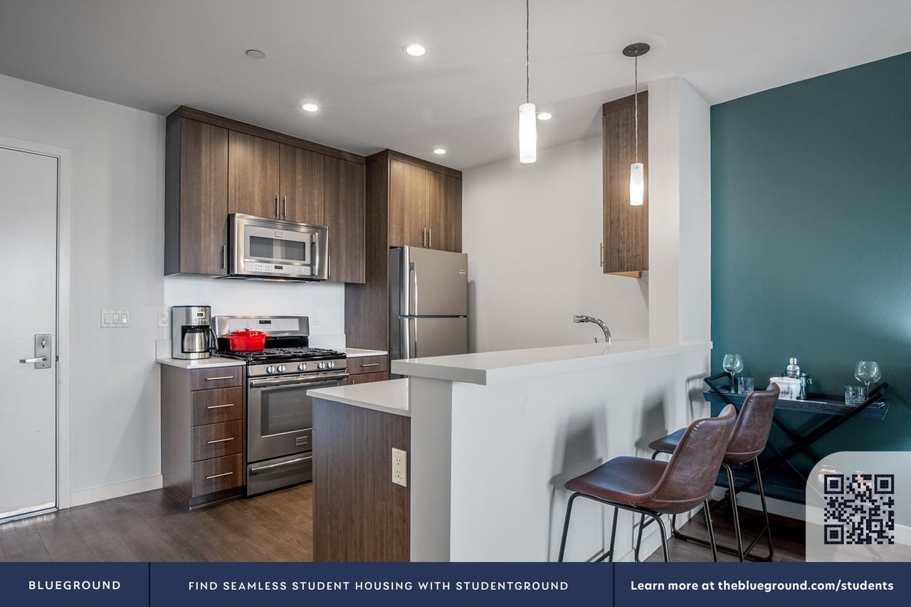 375 North La Cienega Boulevard - Photo 7 of 110