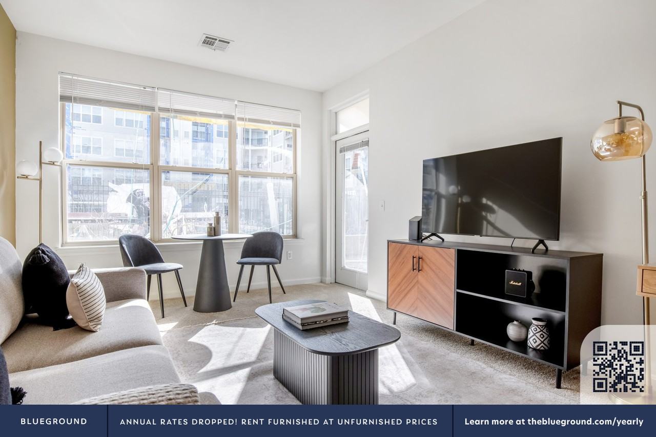 333 Great River Road - Photo 4 of 18