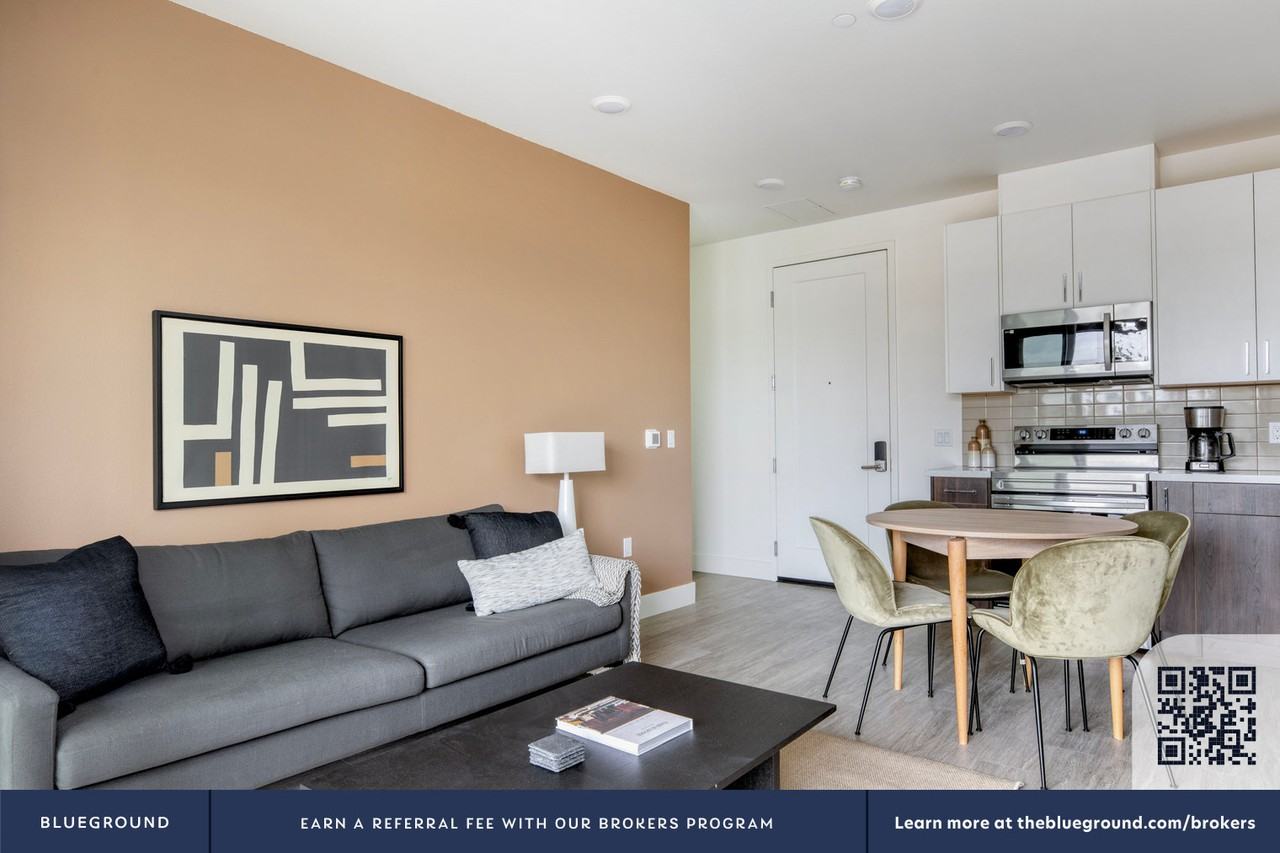 3918 Arizona Street - Photo 5 of 48